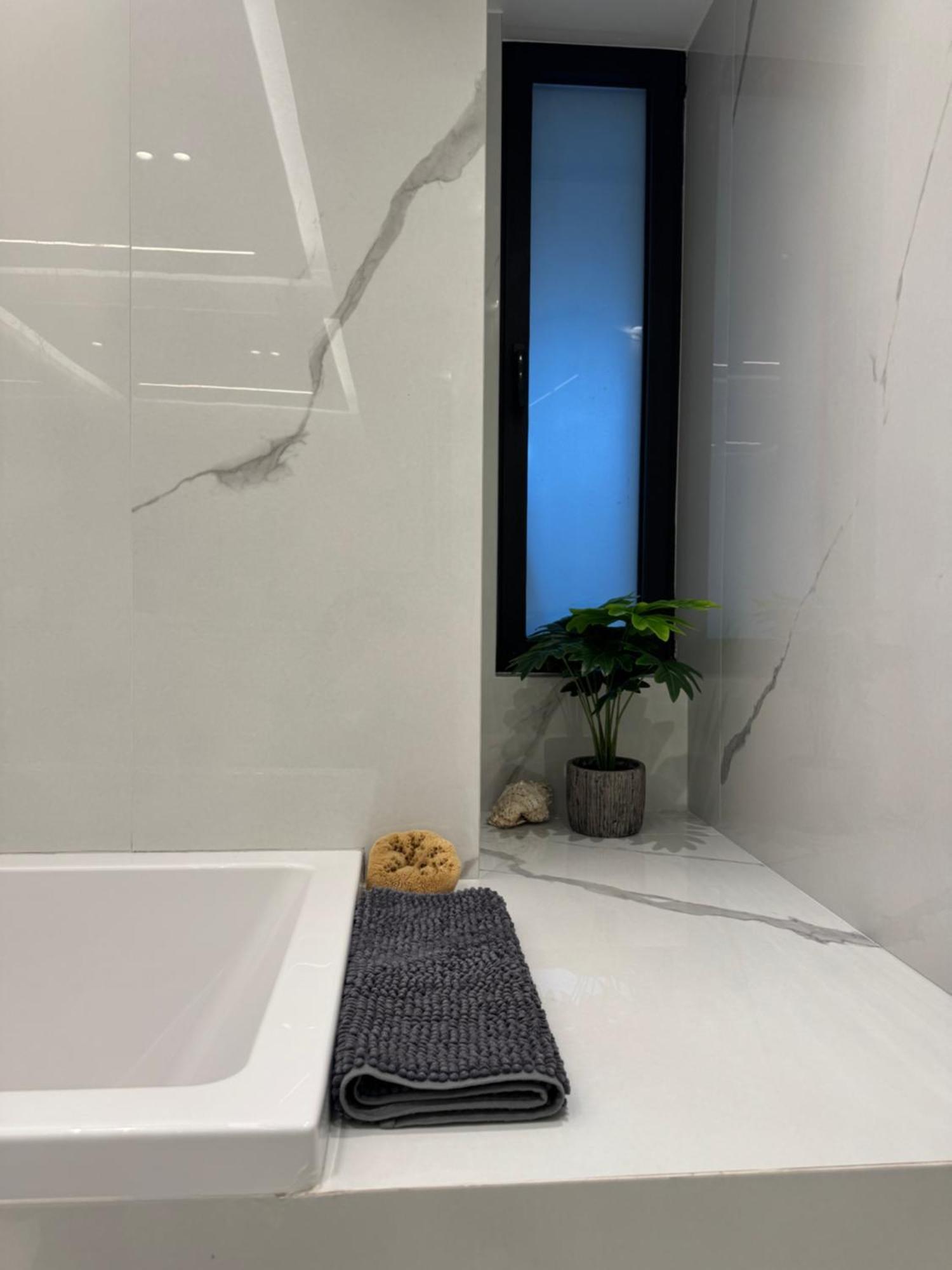 Modern Minimal Apartment Ierapetra  Bagian luar foto